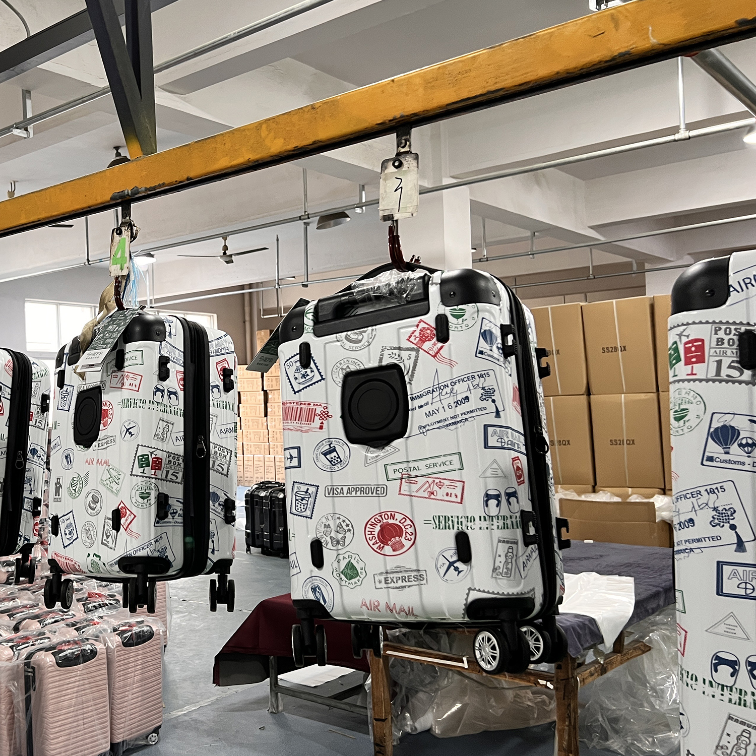 【秋季輕旅行】全館滿 NT,500 宅配免運到府，加入 LINE 現領 NT 折扣券
